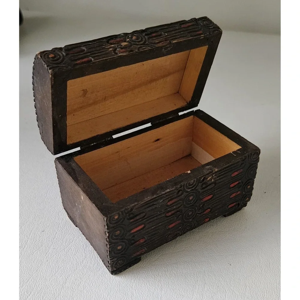 Vintage Ornate Carved Wood Box With Lid 4